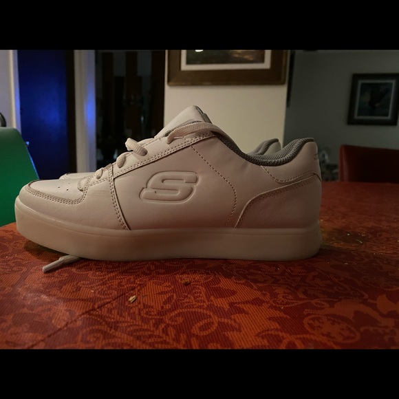 Skechers boys light up sneakers worn maybe 5 x’s - Picture 7 of 14
